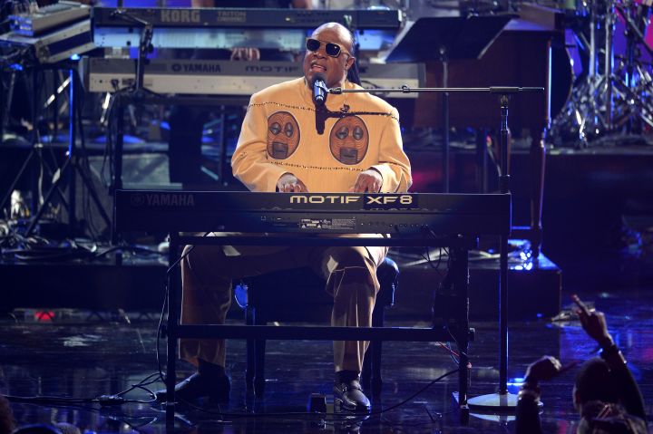 Stevie Wonder took home the award for Best Original Song for his ballad “I Just Called To Say I Love You.”