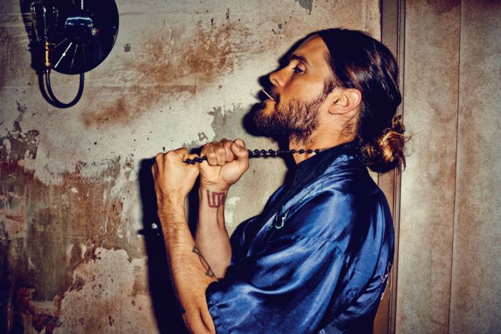 Jared Leto looks smokin’ hot in Flaunt Magazine.