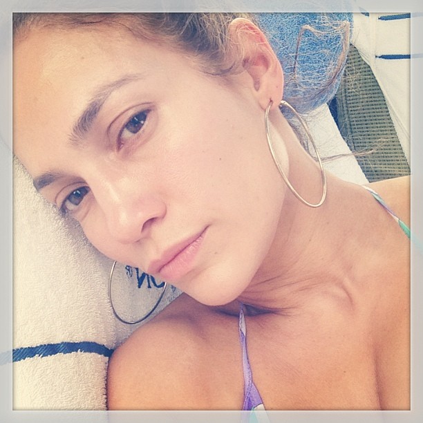 J.Lo proves more & more everyday that she’s ‘real.’