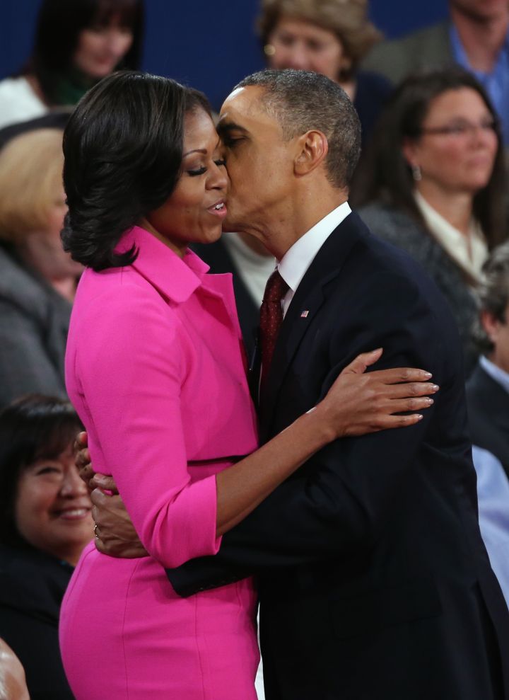 30 Pictures Of Barack and Michelle Obama Showing Each Other Love