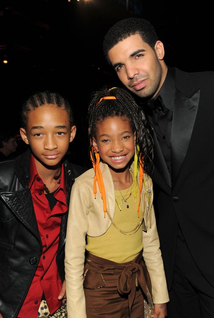 They fan out together too.