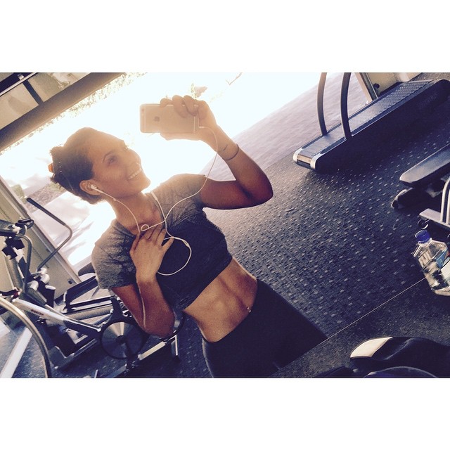 Those abs run in the family.