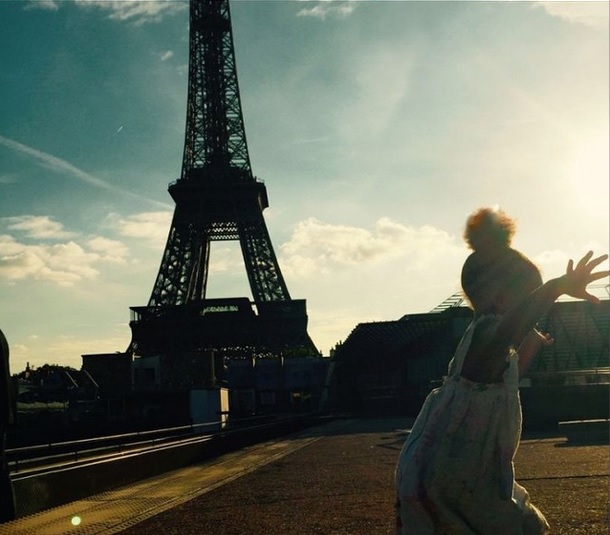 Presenting Miss Blue Ivy Carter – featuring the Eiffel Tower.