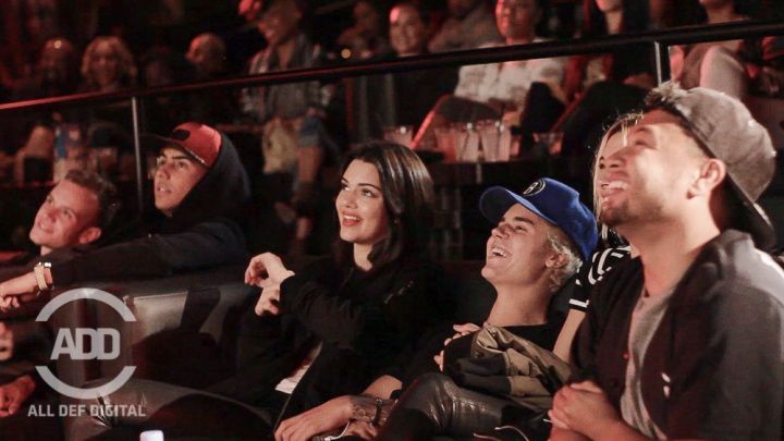 Justin Bieber made it a night out with the crew as he was seen hanging out with Kendall Jenner and Quincy Combs.