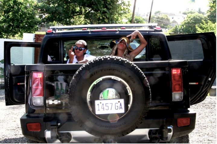 Vacation Thuggin’.