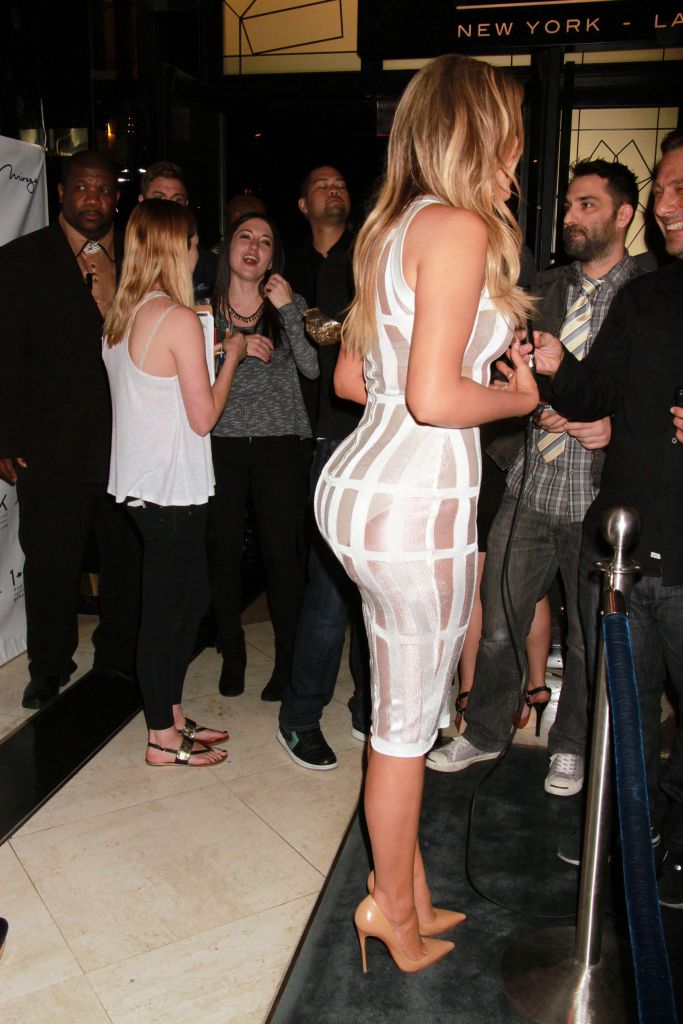 Khloe Kardashian 1Oak
