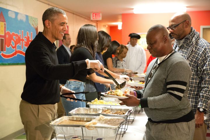 Obama served needy families on Thanksgiving.