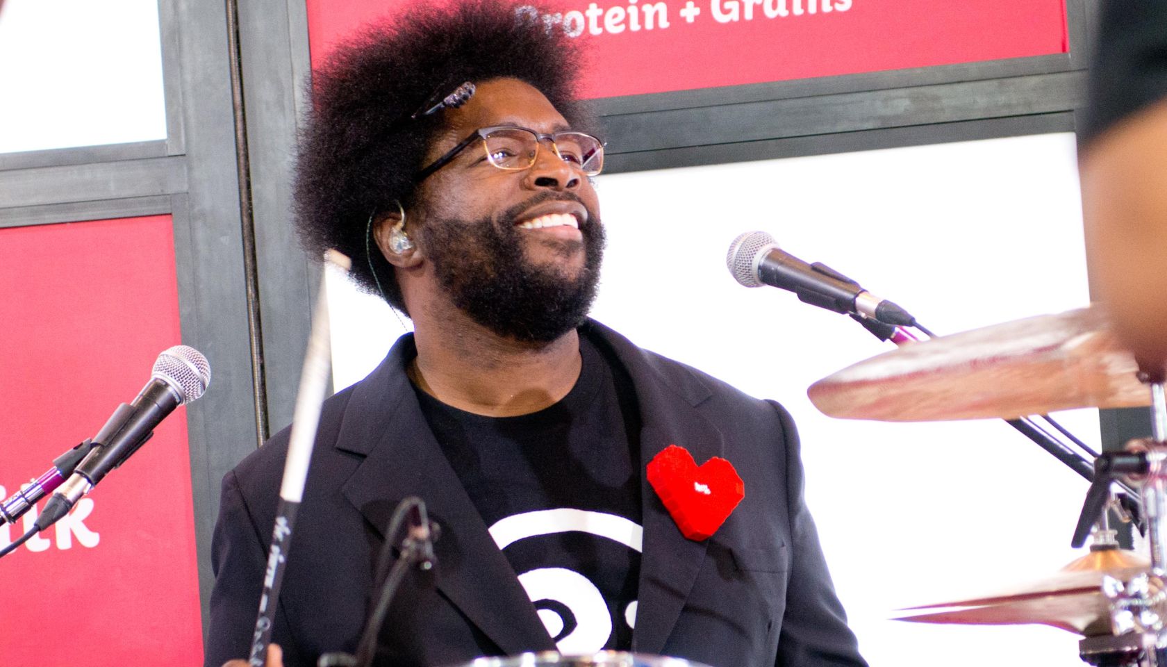 Kellogg's Recharge Bar Presents: The Roots In Concert