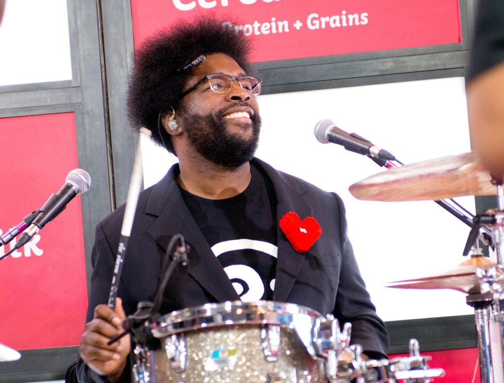 Kellogg's Recharge Bar Presents: The Roots In Concert