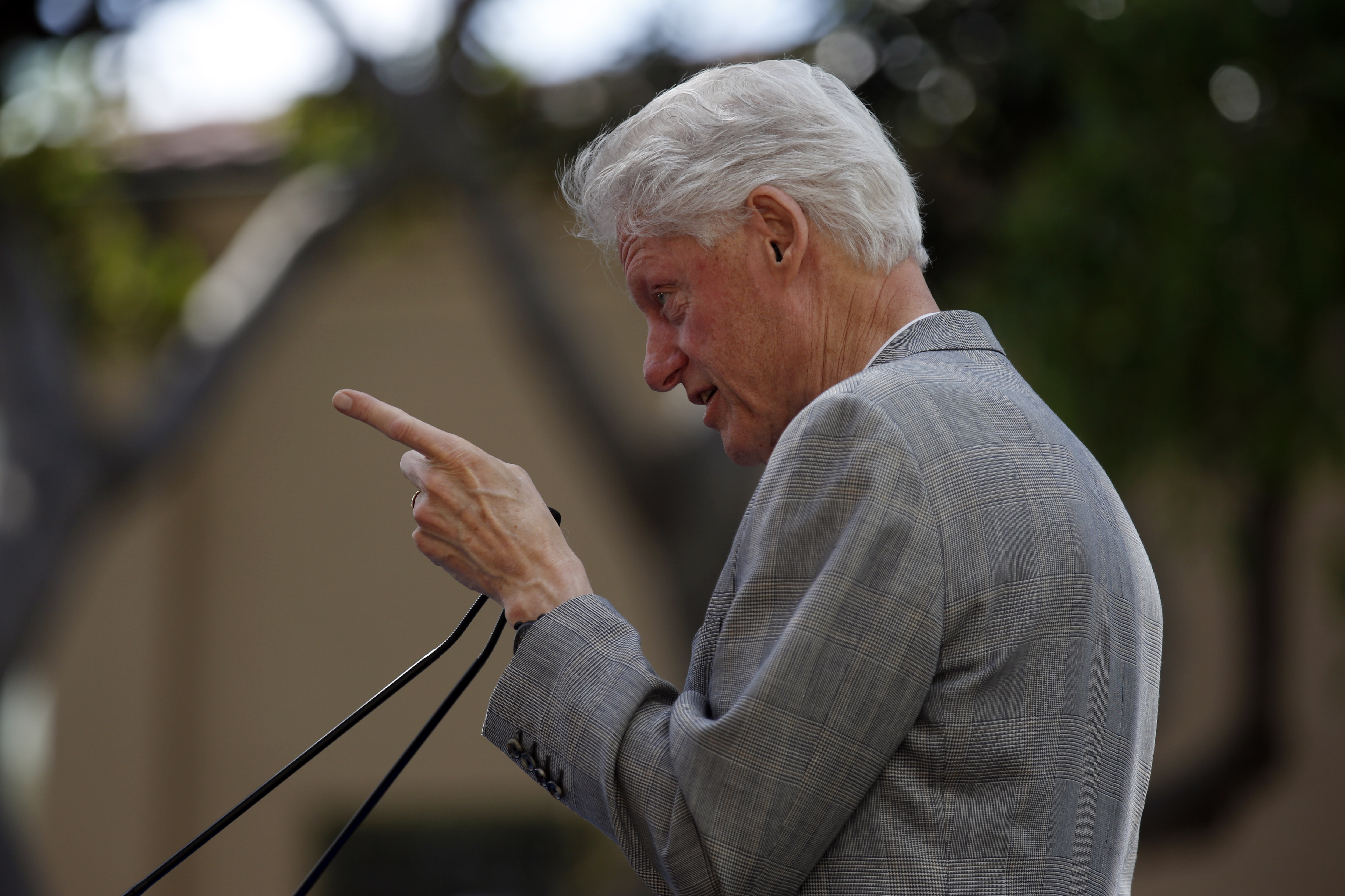 Bill Clinton Campaigns In Los Angeles