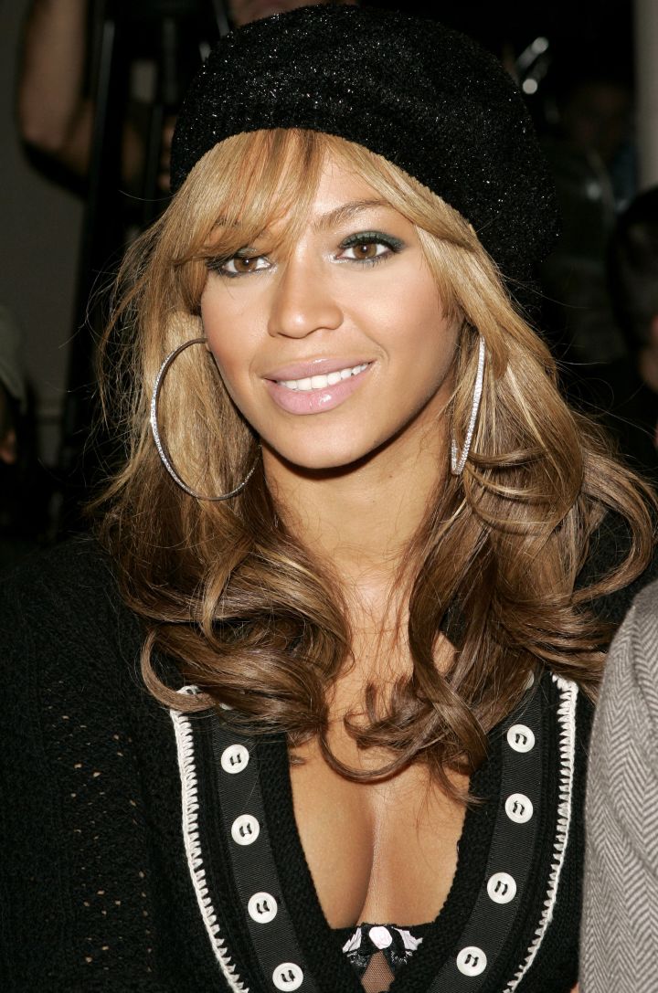 Big hooped Bey