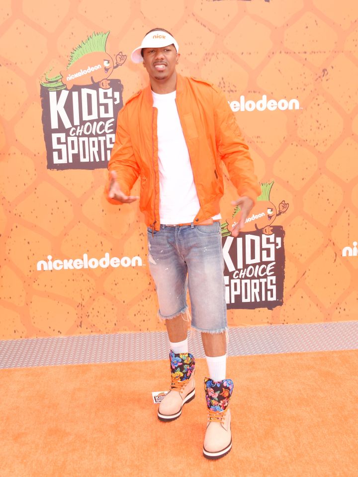 But the fun doesn’t stop at his forehead. Peep Nick’s fancy feet…