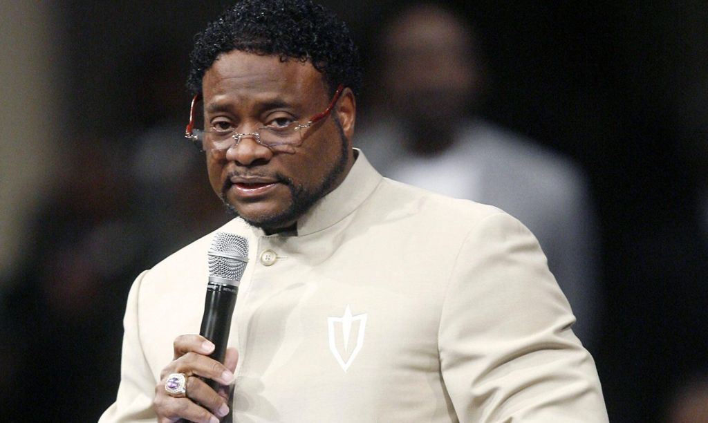 Bishop Eddie Long Discusses Sex Scandal Allegations