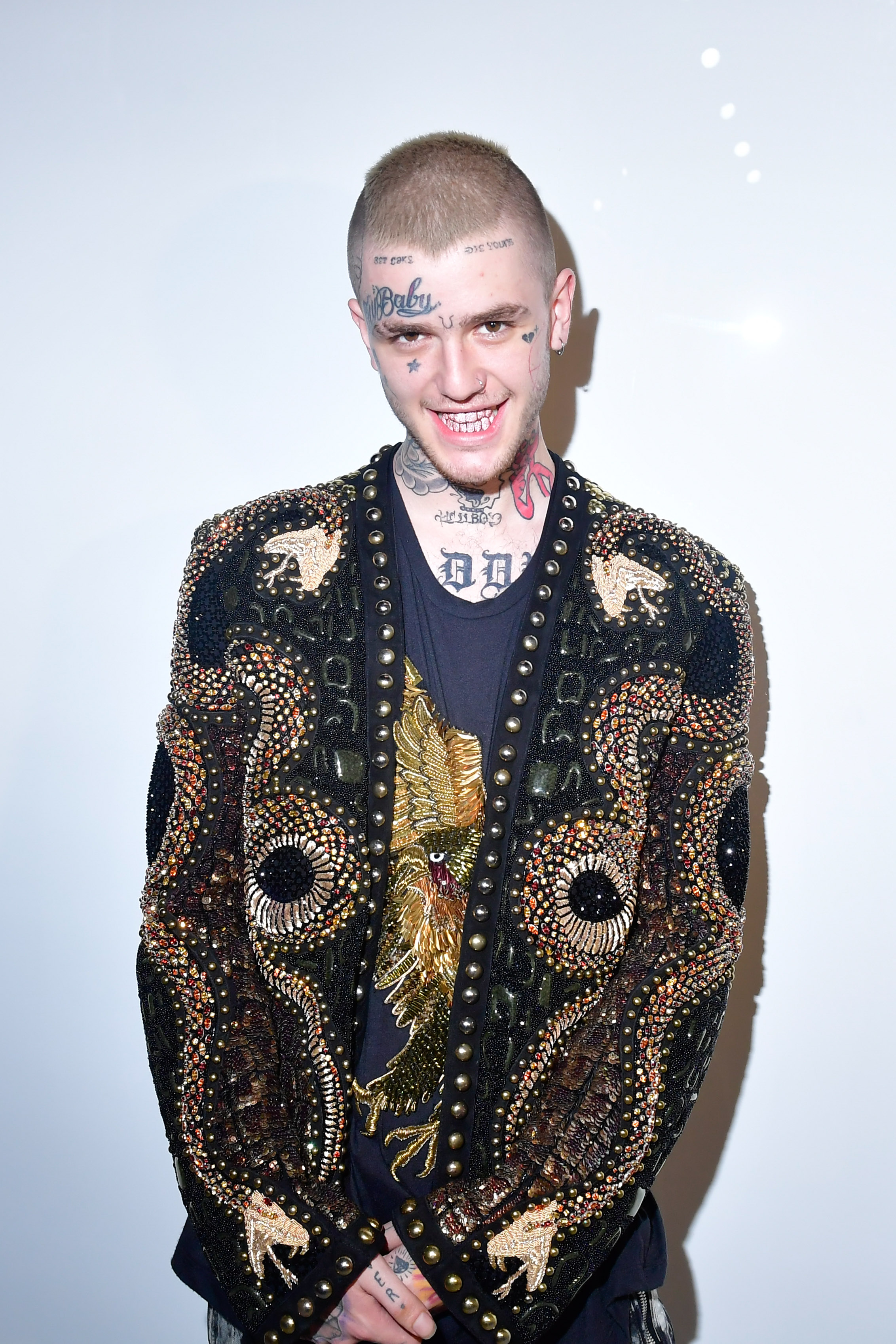 Balmain : Front Row - Paris Fashion Week - Menswear Spring/Summer 2018
