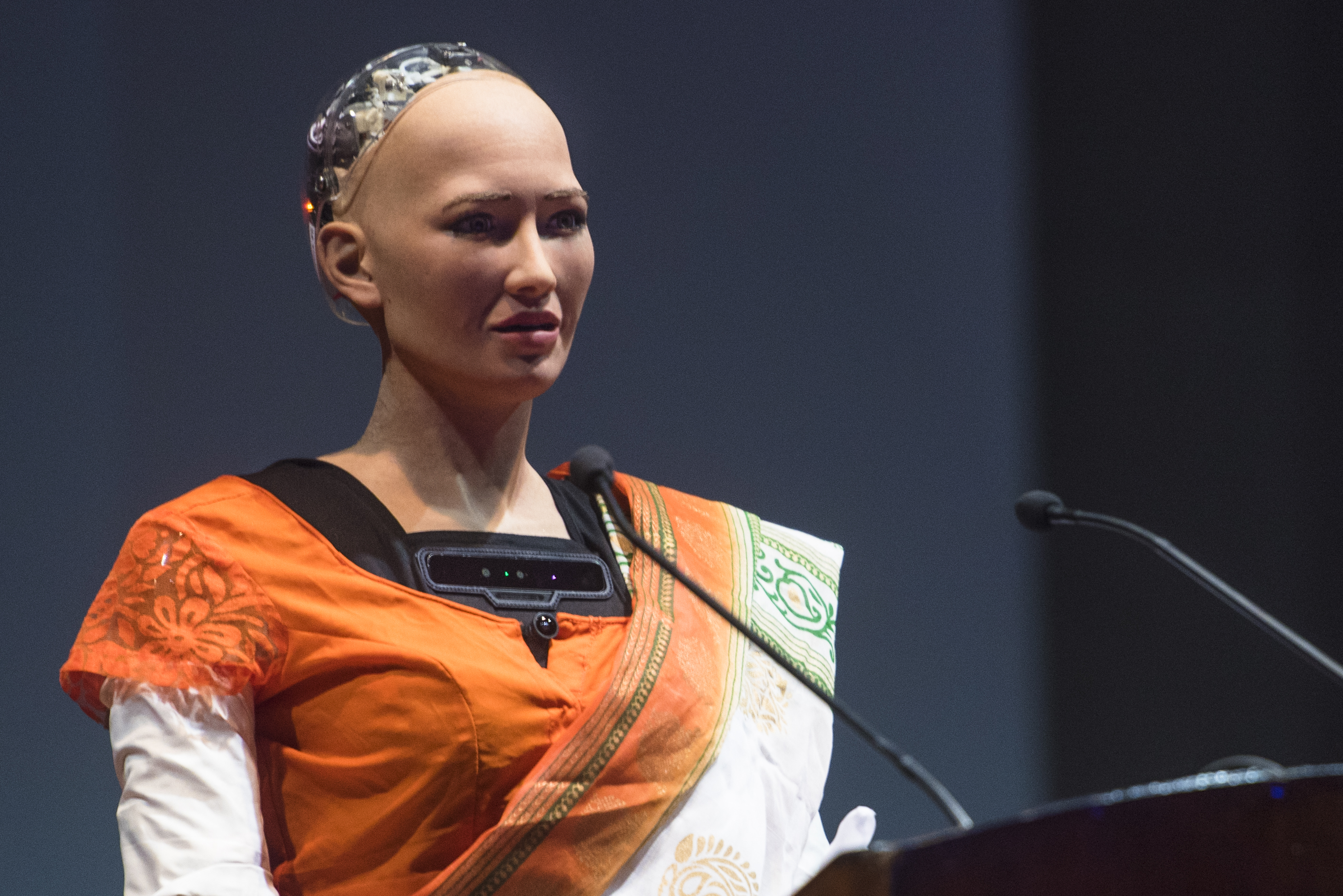 Humanoid Sophia Makes Her Indian Debut