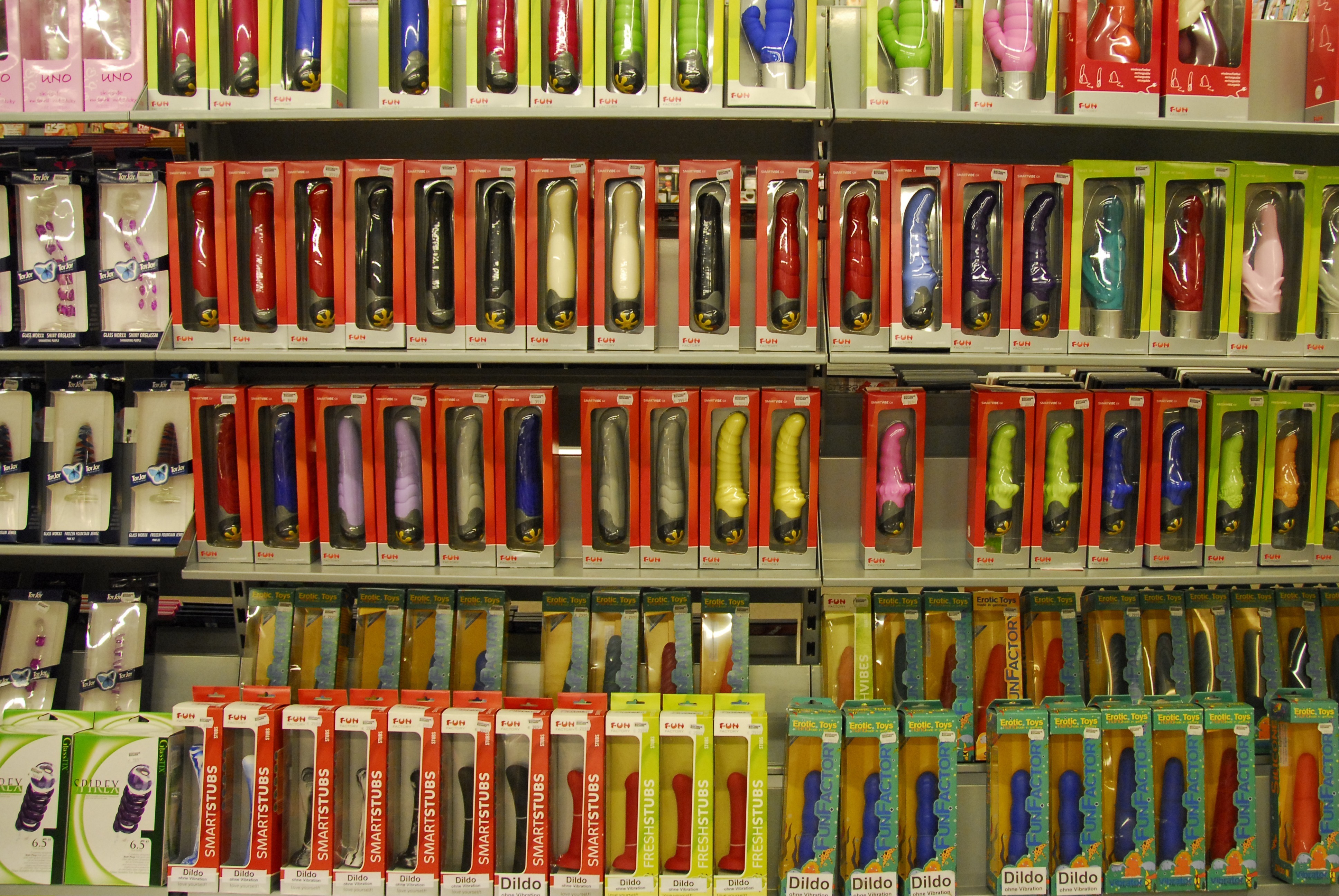 Hamburg St. Pauli: Dildos in einem Sexshop