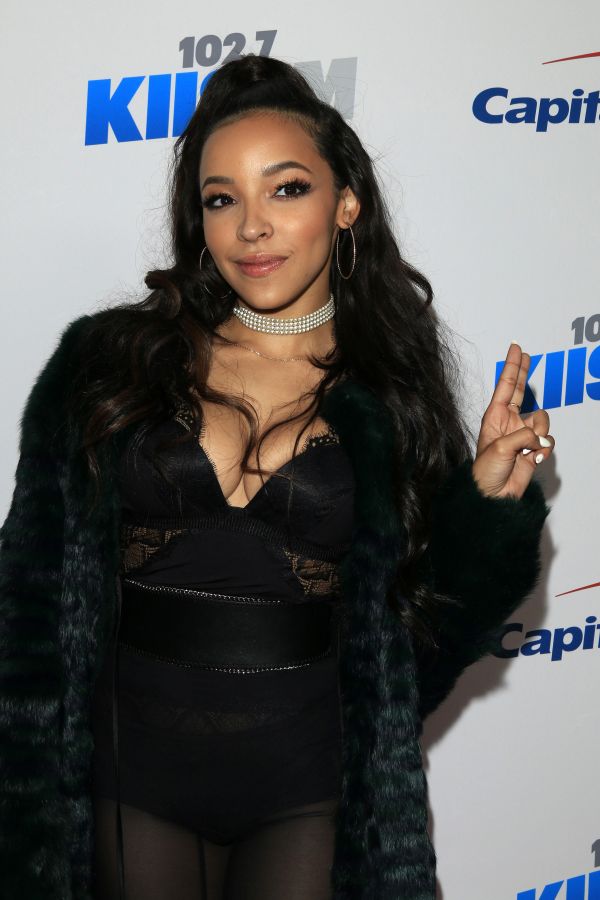 102.7 KIIS FM's Jingle Ball 2016