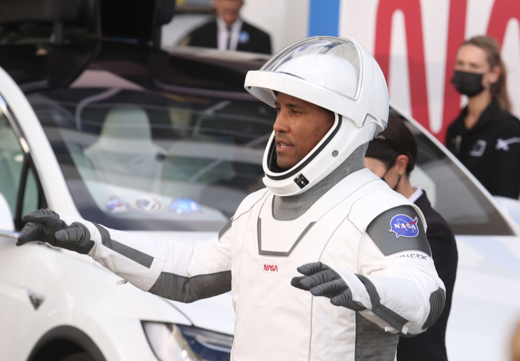 SpaceX And NASA Launches Crew Dragon Capsule With Four Astronauts To The International Space Station