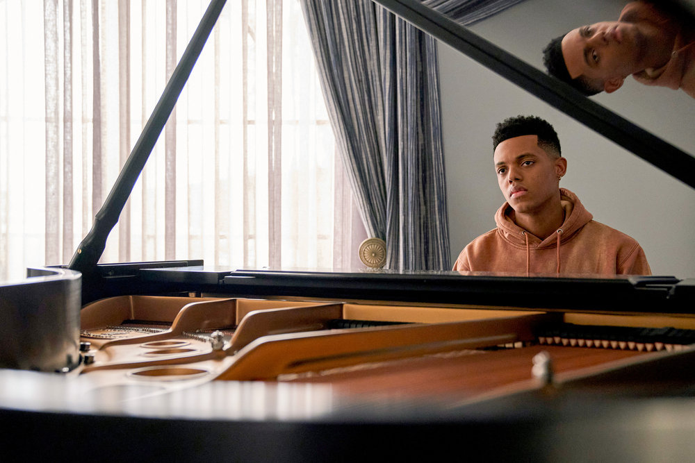 Bel-Air Episode 109 "Can't Knock The Hustle" Stills featuring Jabari Banks, Olly Sholotan, Cassandra Freeman, Adrian Holmes, Coco Jones,