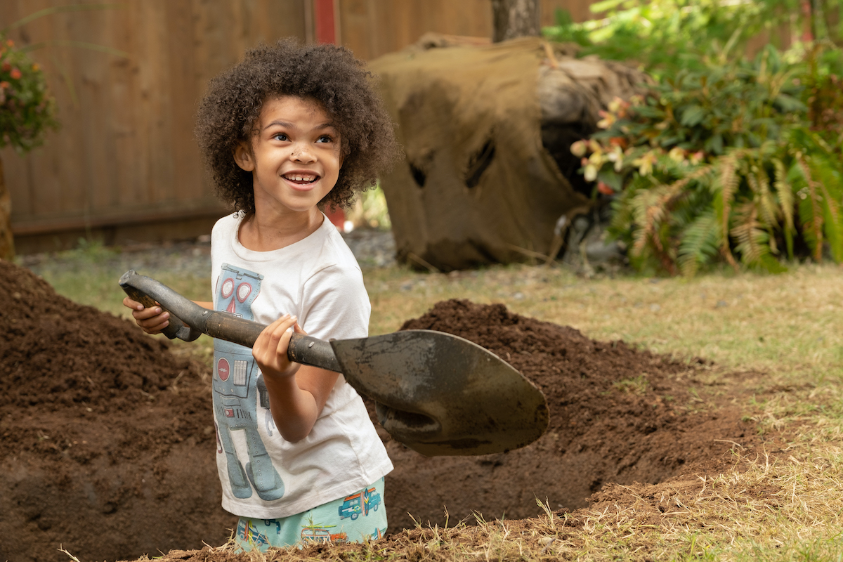 Ivy + Bean Key art and production stills