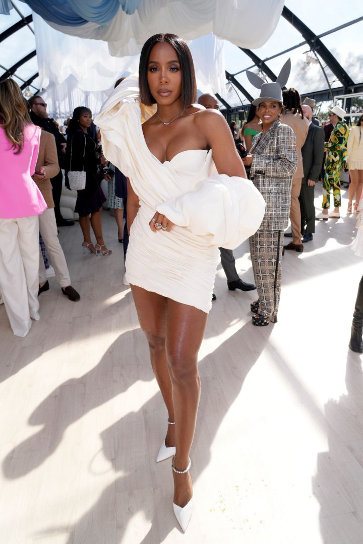 Kelly Rowland Leaving No Crumbs Again and Again