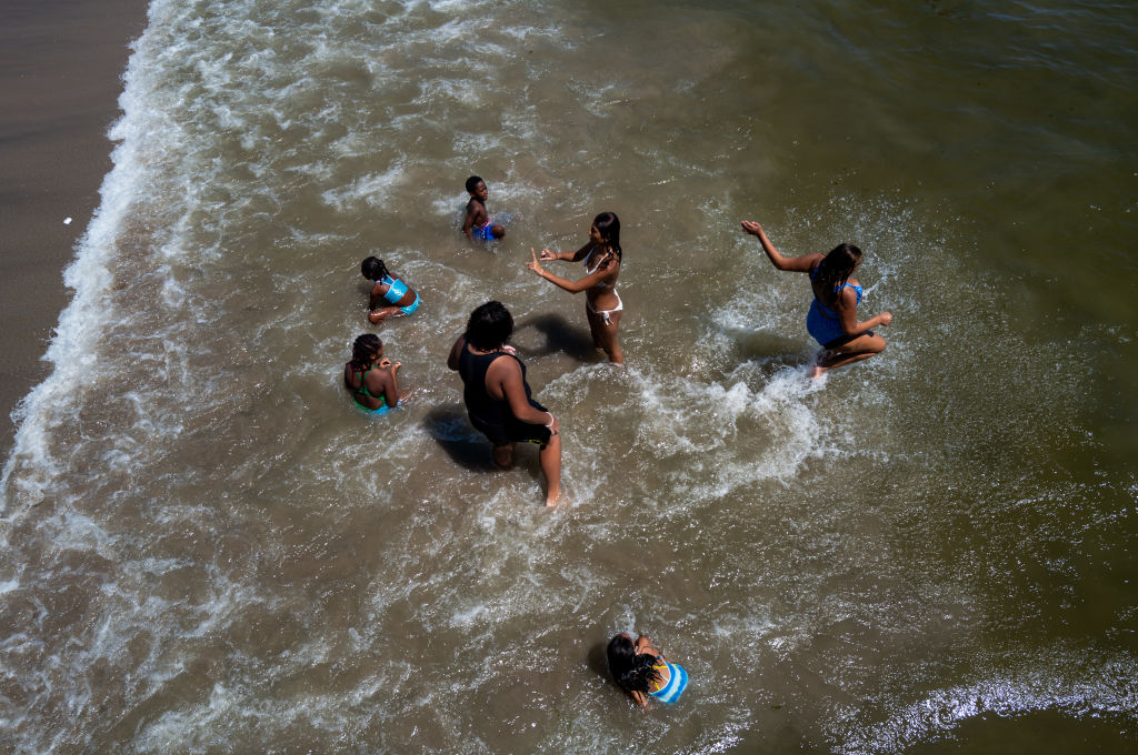 Heatwave Hits East Coast With High Temperatures And Humidity