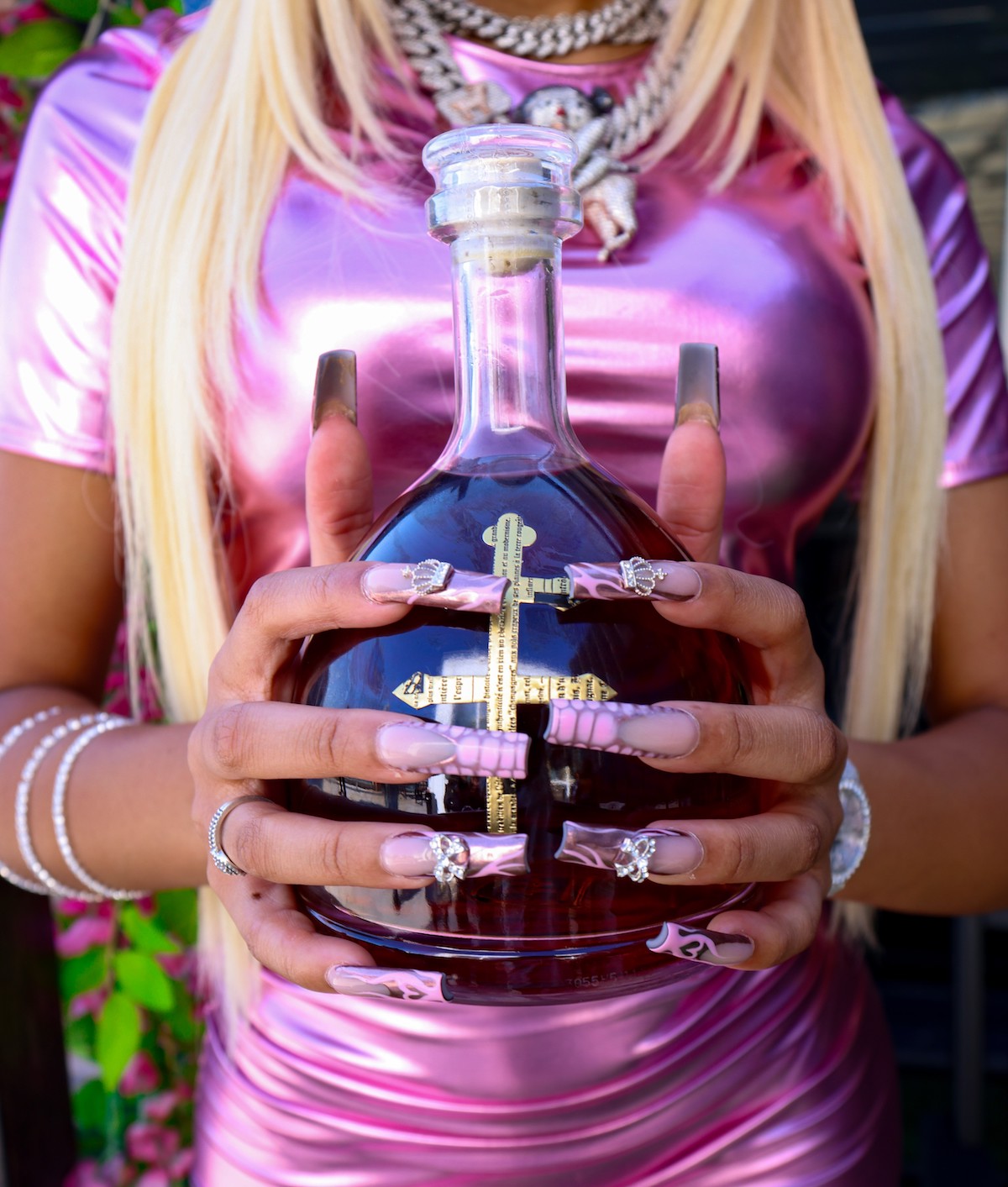 Lakeyah Hosts D'USSÉ Day Party Chicago Event at Offshore Rooftop