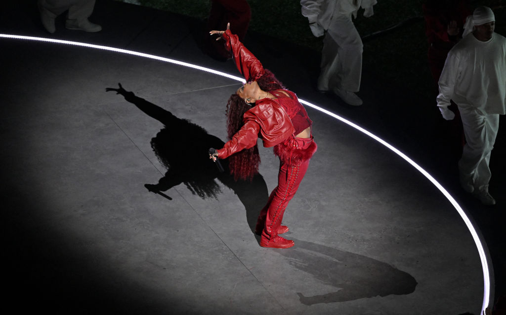 TOPSHOT-AMFOOT-SUPERBOWL-CHIEFS-EAGLES-HALFTIME-ENTERTAINMENT