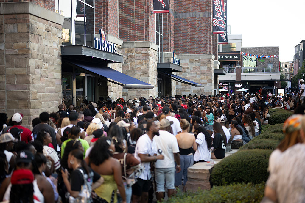 Chris Brown: Breezy Bowl XX Tour - Atlanta, GA